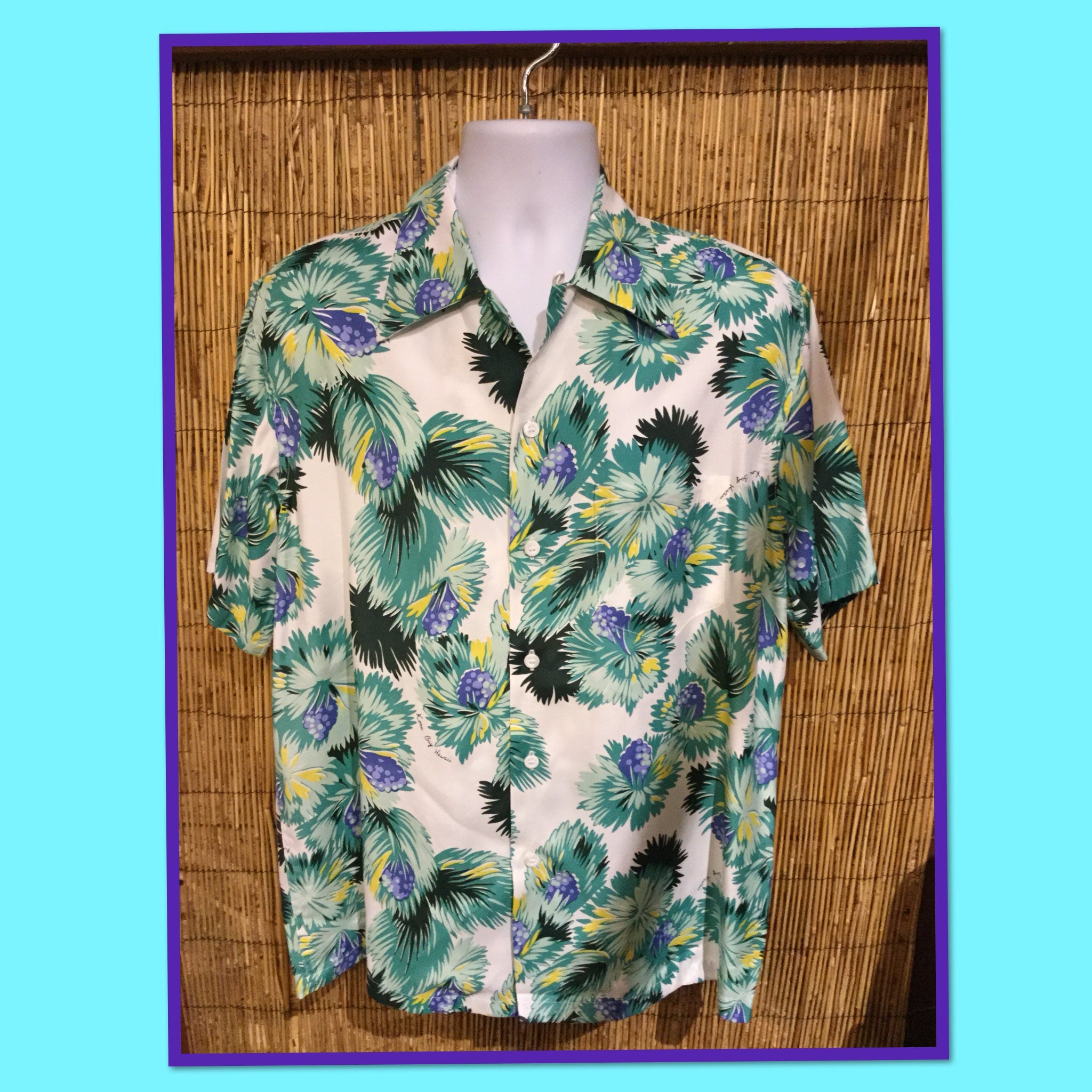 1940s Reproduction rayon Hawaiian “Kona Bay” Hawaiian shirt. Currently available in size  large only.