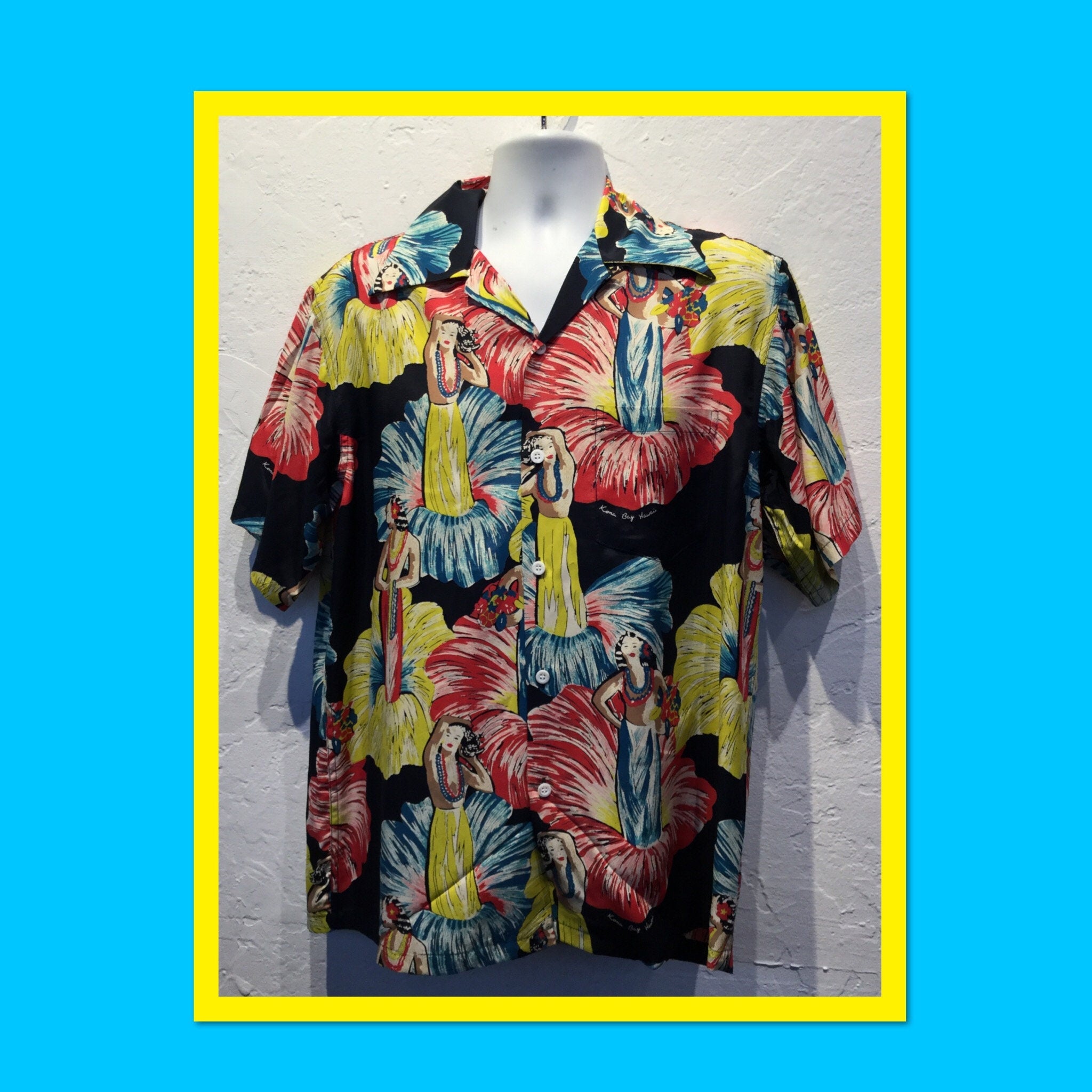 1940s vintage reproduction Hawaiian shirt by Kona Bay.