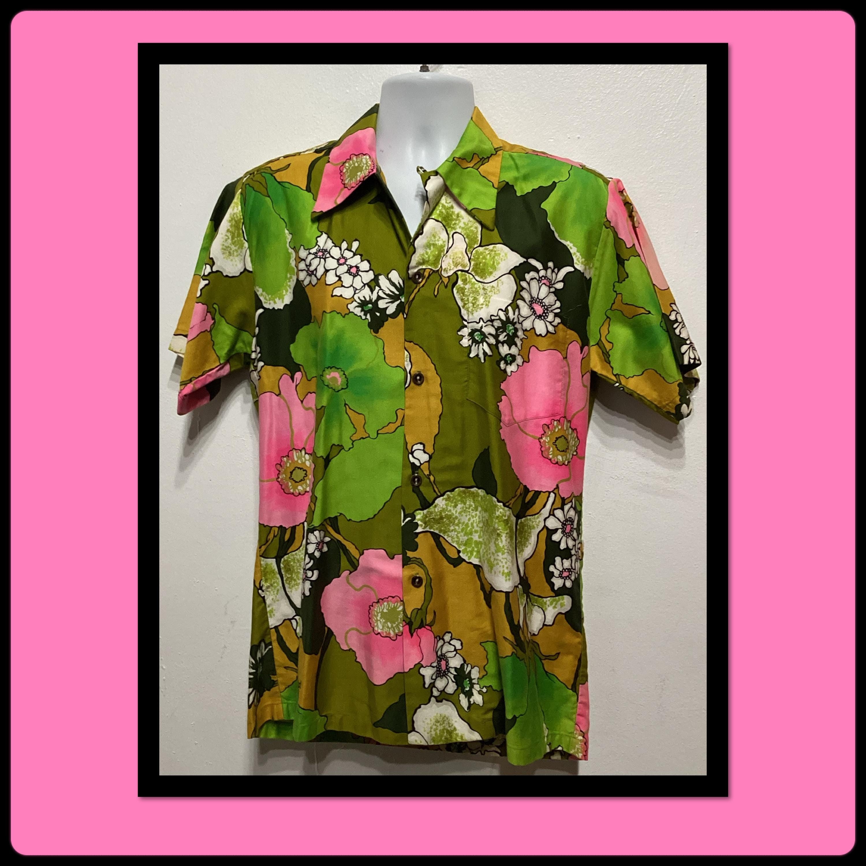 1960s/70s Vintage psychadelic tiki style Hawaiian shirt by Paradise Hawaii. Size medium