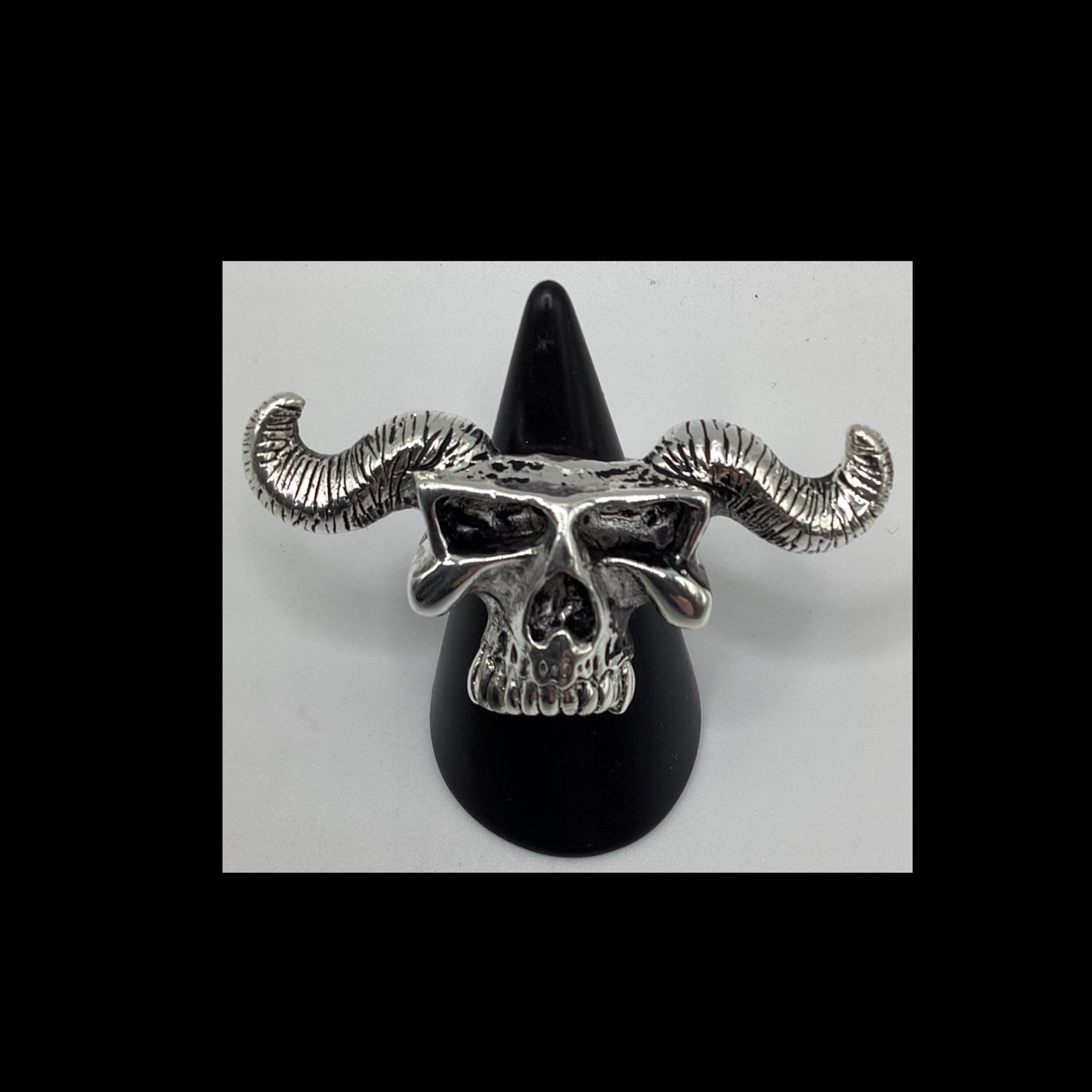 1940&#39;s/50&#39;s vintage inspired Mexican biker novelty rectangle shape &quot;Skull and Horns&quot; ring by SWS of London Jewelry.