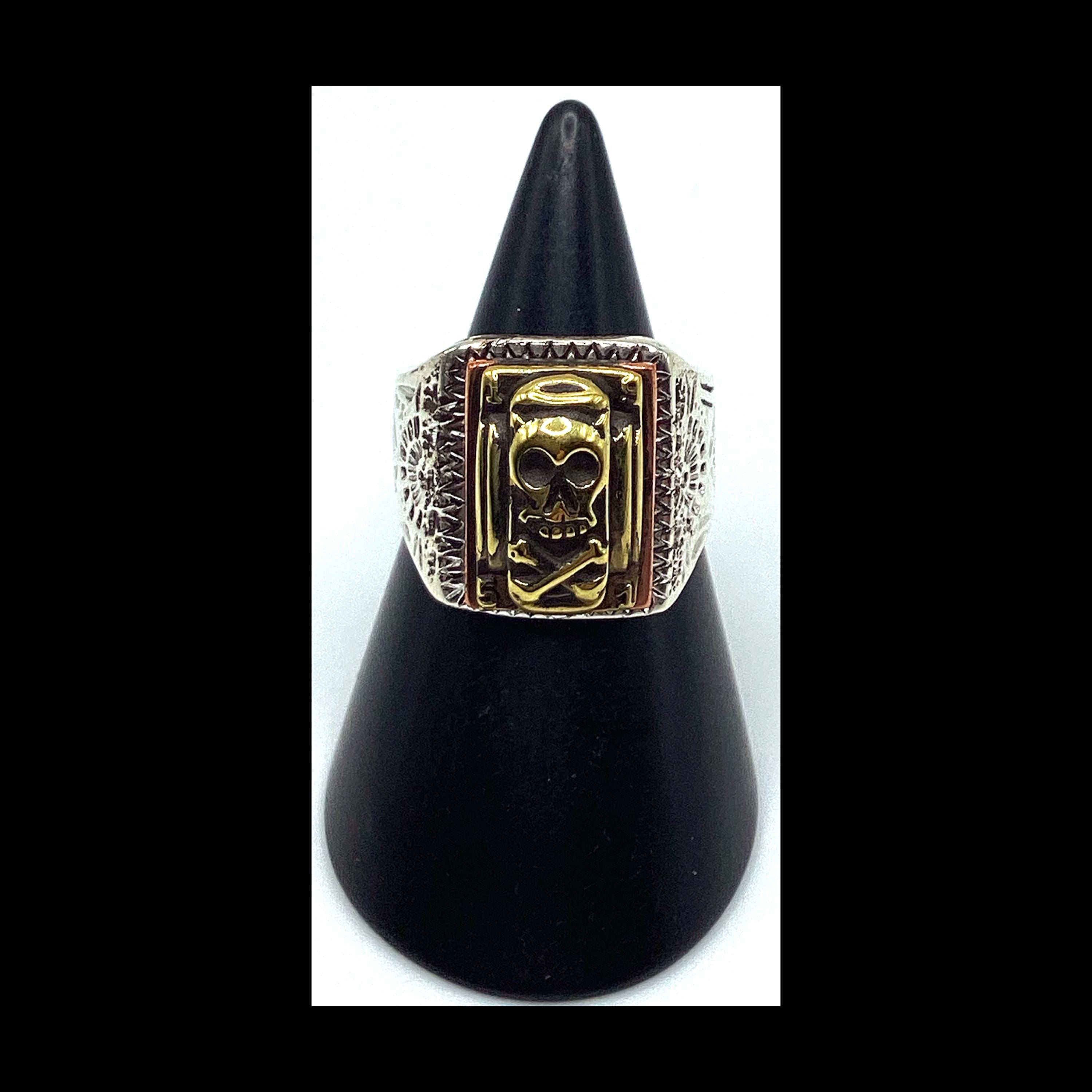 1940&#39;s/50&#39;s vintage inspired biker novelty rectangle shape &quot;Skull and Crossbones&quot; design ring by SWS of London Jewelry.